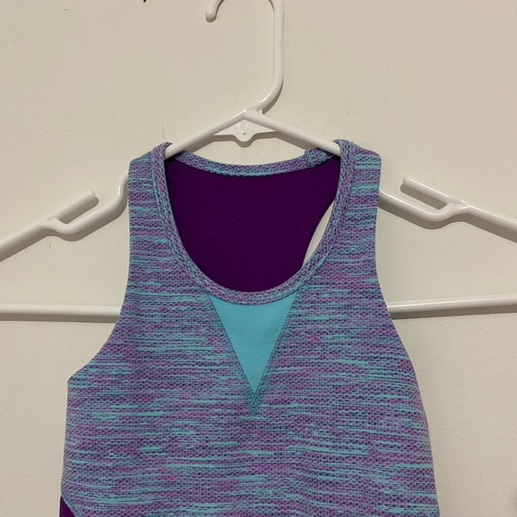 Ivivva Top Size 4 - Picture 3 of 3